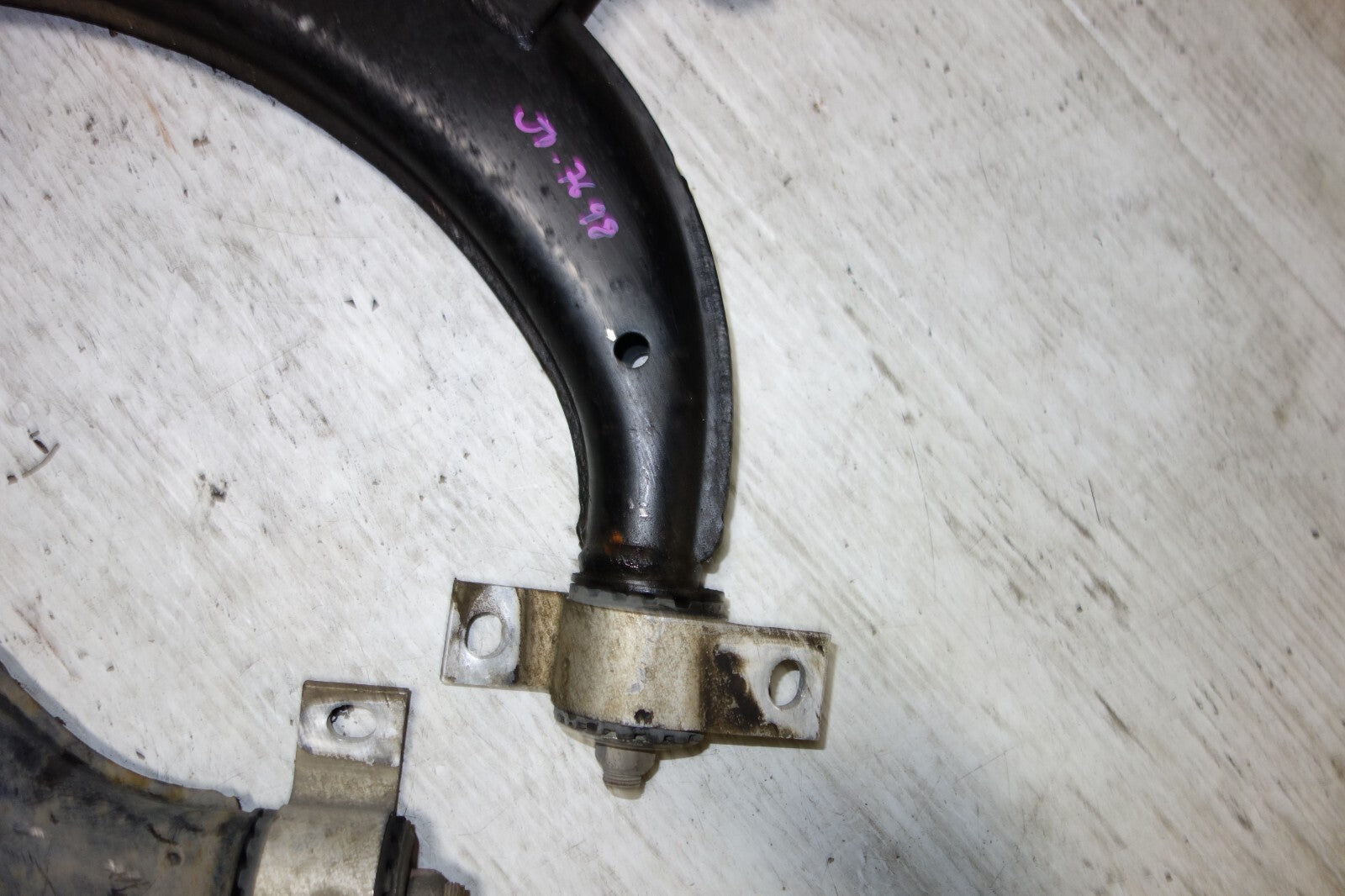 JDM 1993-2001 SUBARU IMPREZA WRX GC8 OEM FRONT LOWER CONTROL ARM SUSPENSION