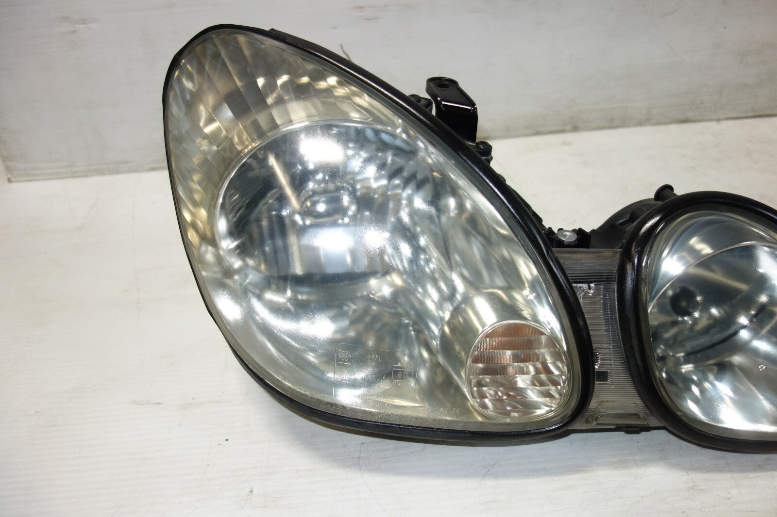 JDM Lexus GS300 Headlights GS400 OEM HiD Lamps Pair Left Right JZS161 1998-2005
