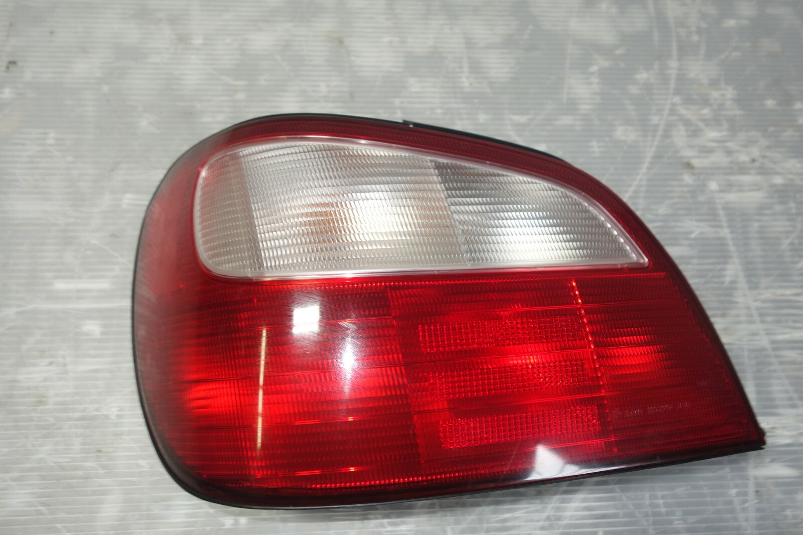 JDM 2002-2003 SUBARU IMPREZA WRX STi V7 OEM TAIL LIGHT TAIL LAMP 4 DOOR SEDAN LH