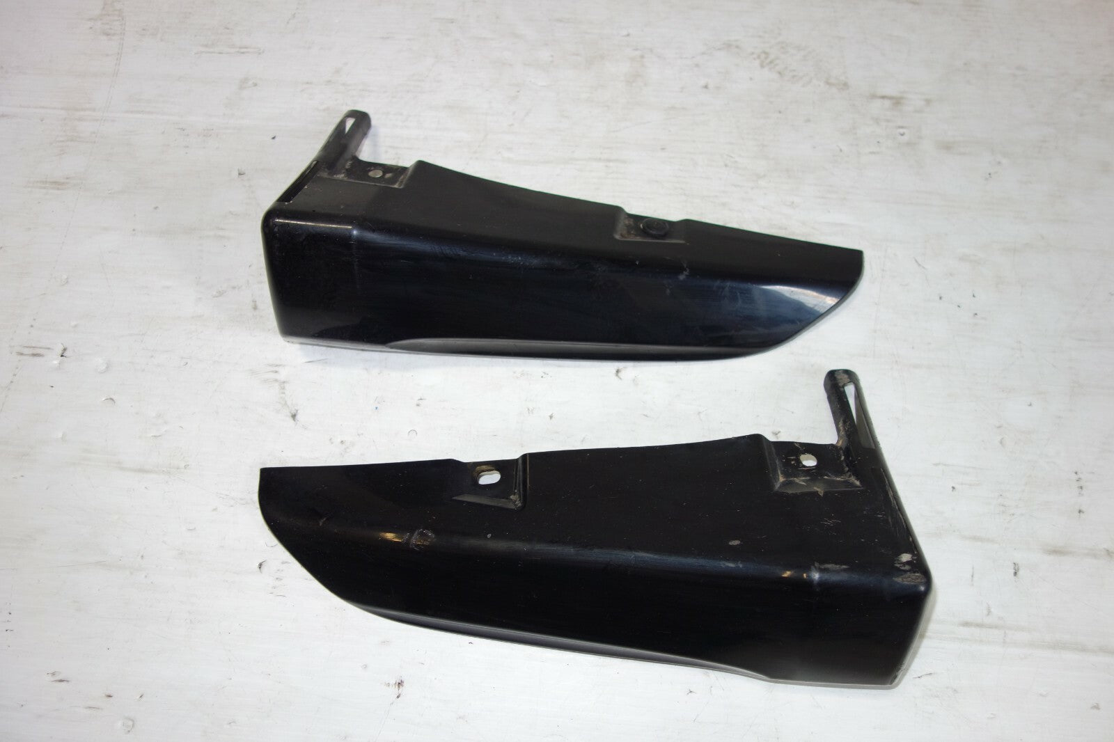 JDM 2005-2009 SUBARU LEGACY OUTBACK OEM REAR BUMPER SPATS WAGON