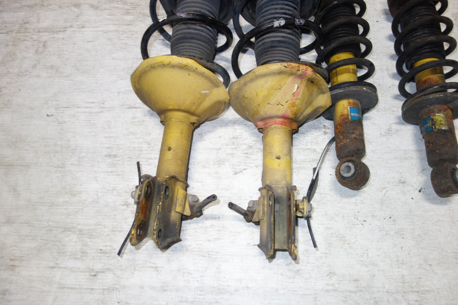 JDM Subaru Legacy Bilstein Front Shocks Coil Springs Strut Suspension 1998-2004