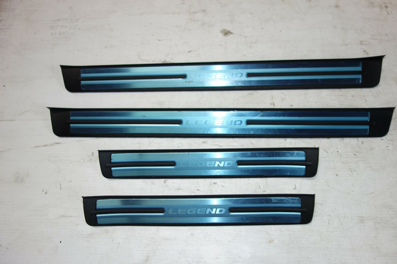 JDM ACURA RL HONDA LEGEND KB1 OEM DOOR SILLS TRIM SCUFF PLATES SIDE STEPS 05-08