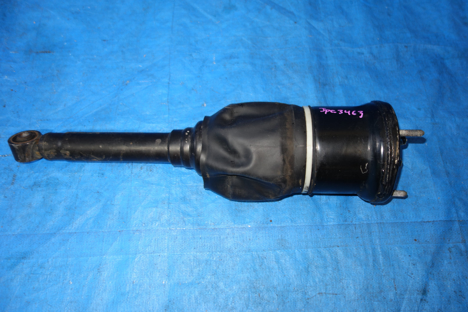 Lexus LS430 Front Right Passenger Side Air Shock Strut Absorber 2001-2003 JDM