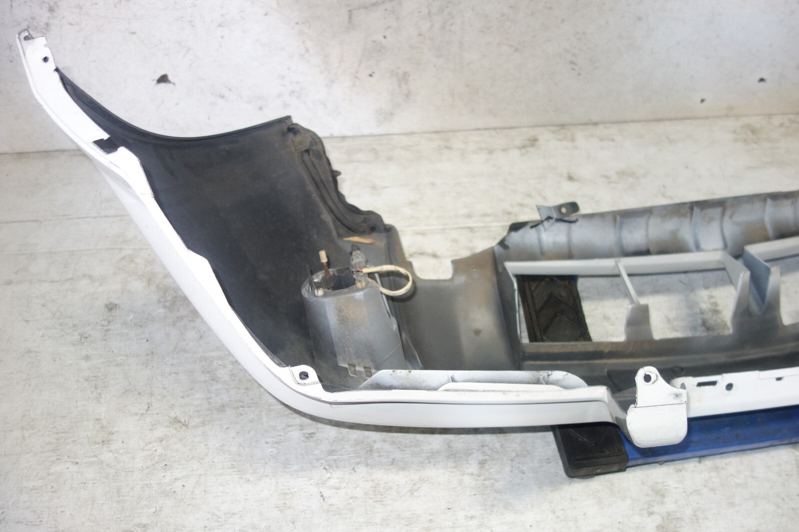JDM Nissan X-Trail GT OEM Front Bumper Cover Fog Lights 2000-2006 PNT30