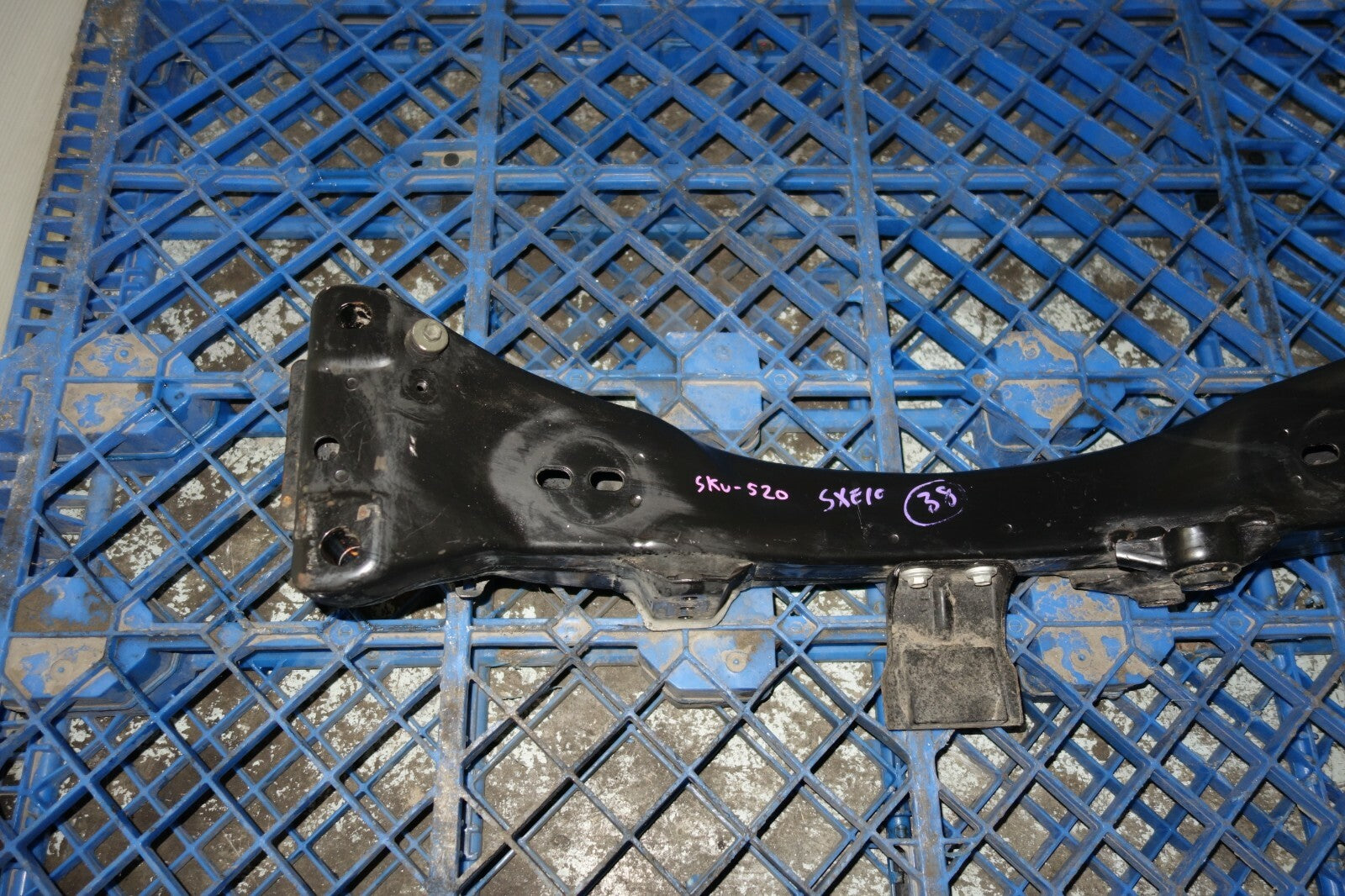 Lexus IS300 OEM Front Subframe Sub Frame Cross Member Cradle SXE10 JDM 2001-2005