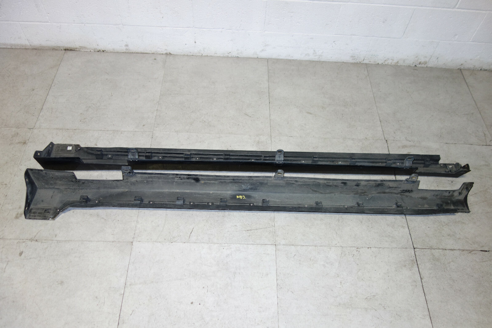 JDM Acura RL OEM Side Skirts Rocker Panels KB2 OEM 2009-2012 Pair #3771