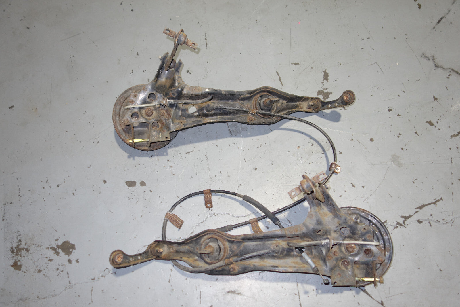 JDM Acura Integra GSR 4x100 Rear Trailing Arms Spindle Knuckle Hub Drum 94-2001