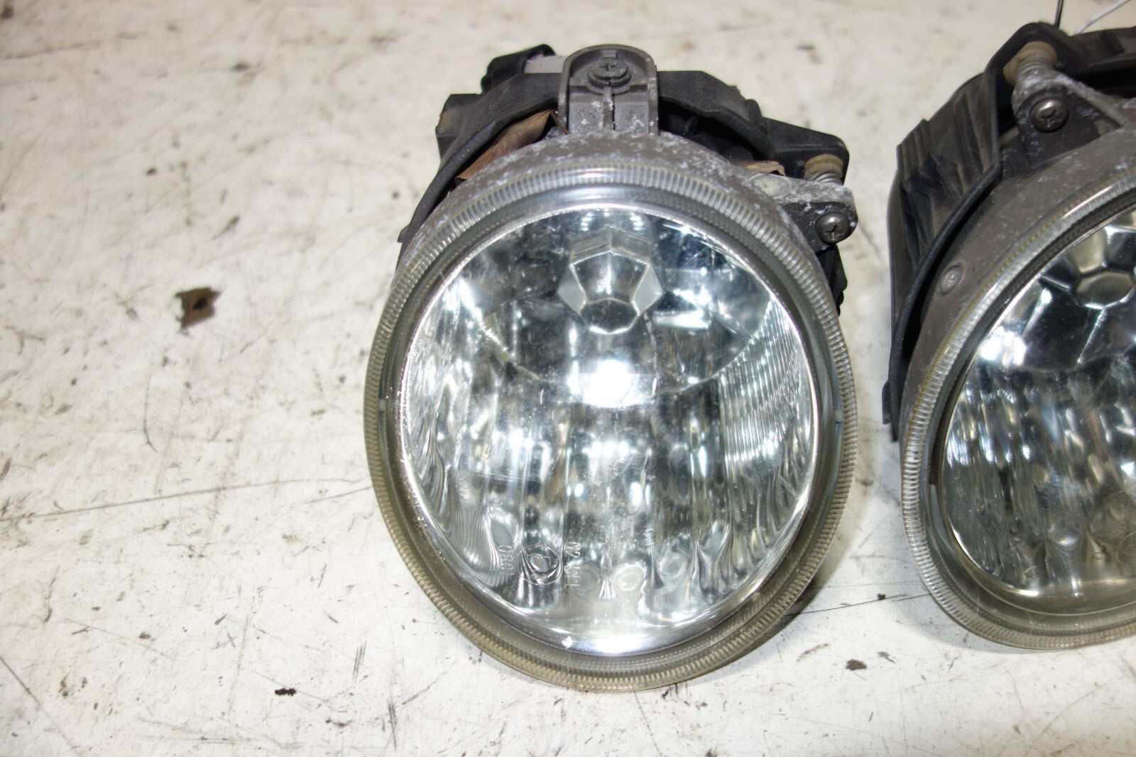 JDM 2003-2005 SUBARU FORESTER OEM FOG LIGHTS SG5 GENUINE FOG LAMPS LEFT & RIGHT