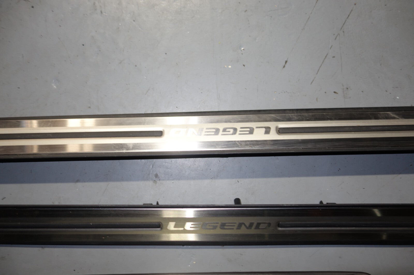 JDM ACURA RL HONDA LEGEND KB1 OEM DOOR SILLS TRIM SCUFF PLATES SIDE STEPS 05-08