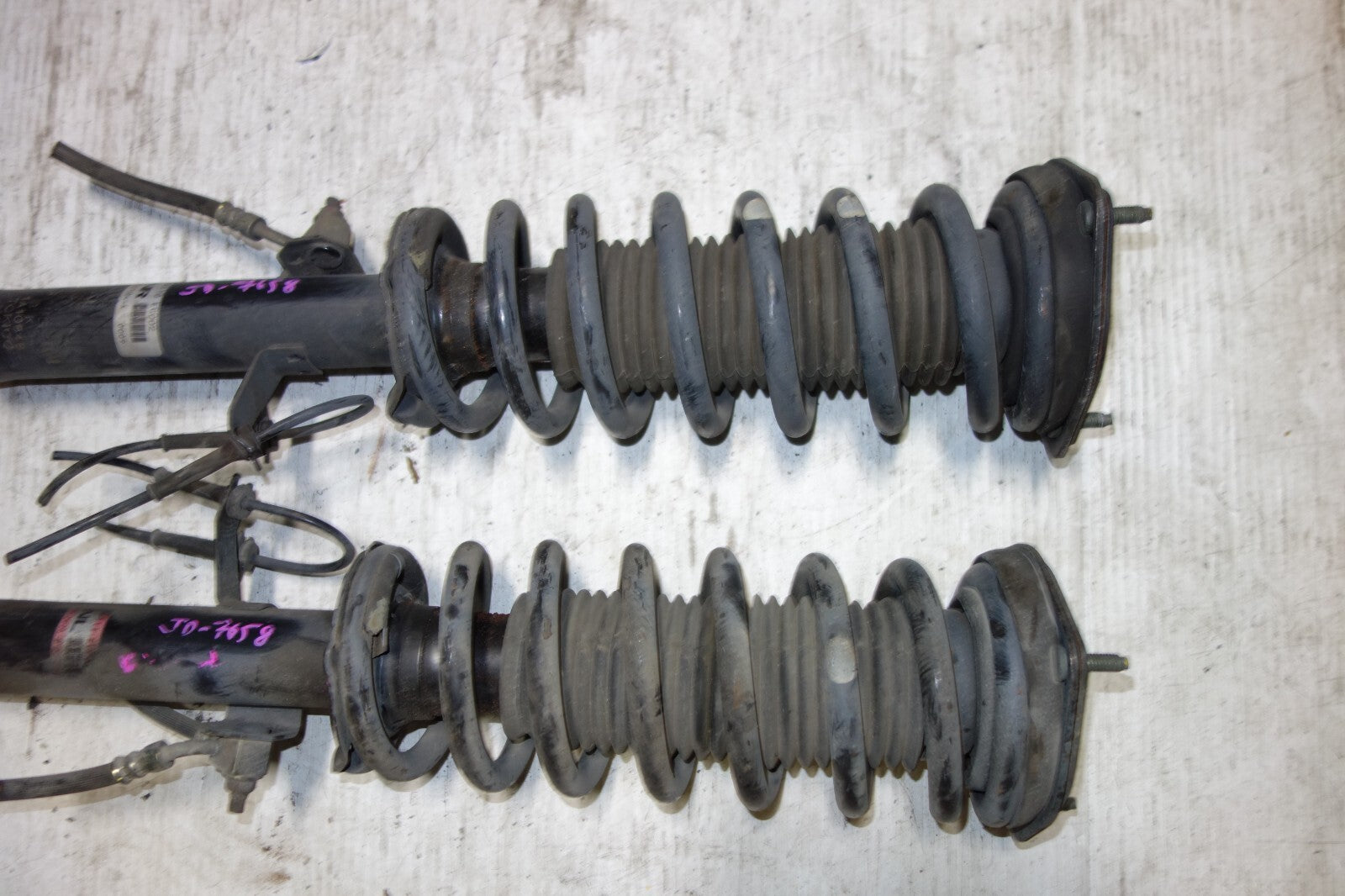JDM GENUINE INFINITI FUGA OEM FRONT SHOCKS STRUTS SUSPENSION 2006-2010