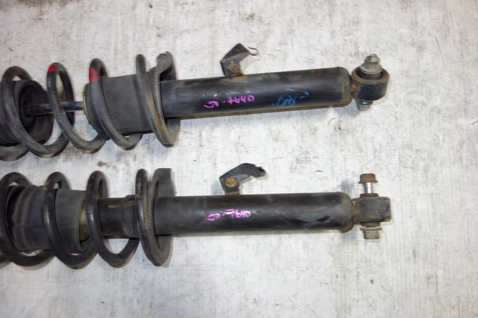 JDM Lexus is300 Altezza Front Shocks Struts Springs 2001-2005 SXE10 OEM