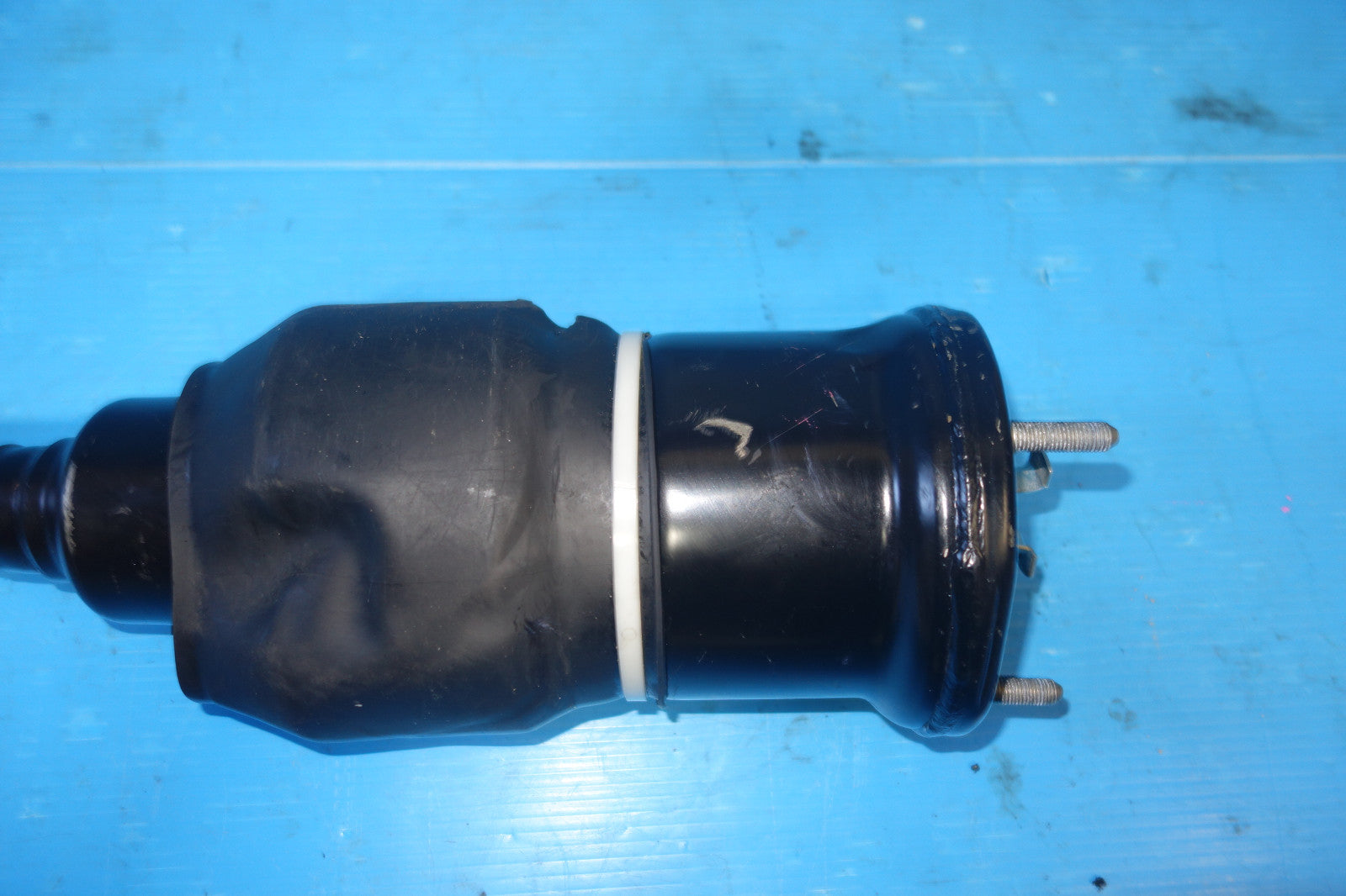 Lexus LS430 Front Right Passenger Side Air Shock Strut Absorber 2004-2006 JDM