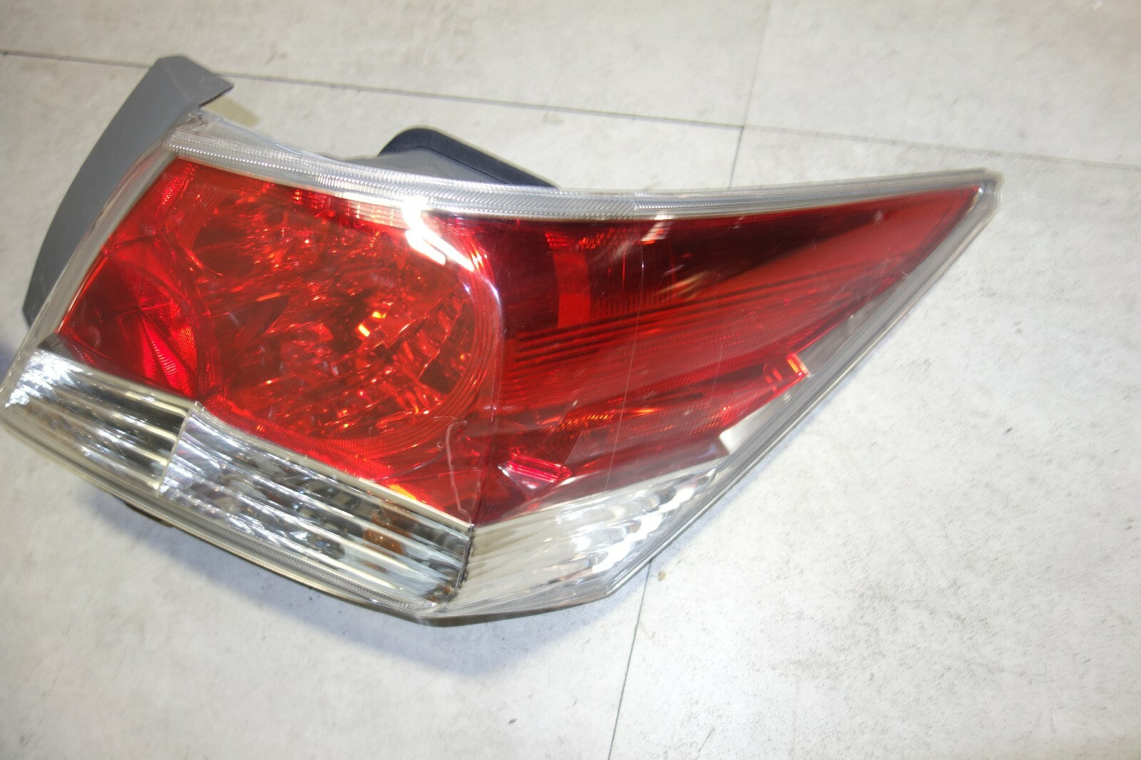 JDM 2008-2012 GENUINE HONDA ACCORD INSPIRE CP3 OEM TAIL LIGHTS TAIL LAMPS 4 DOOR