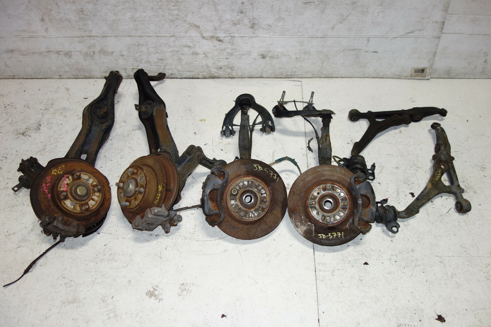 JDM Acura Integra DC2 4 Lug Brake Calipers Spindles Hub Trailing Arms 1994-2001