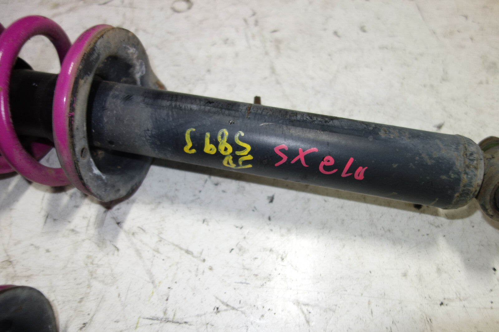 JDM Lexus IS300 Altezza SXE10 OEM Shocks Struts Low Springs Suspension 2001-2005