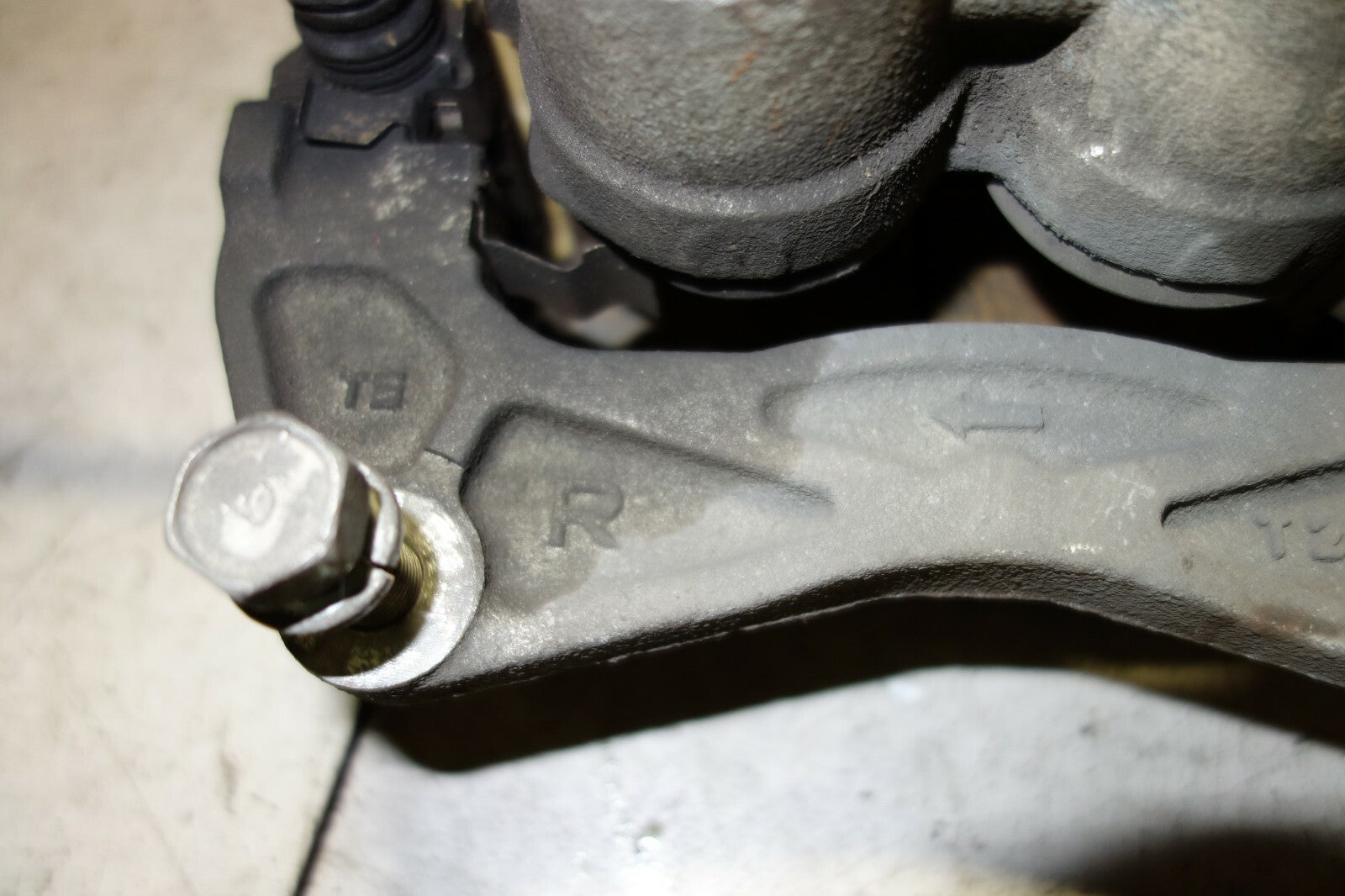2005-2009 Subaru Legacy Spec-B Front Right Brake Caliper 6-speed Turbo JDM