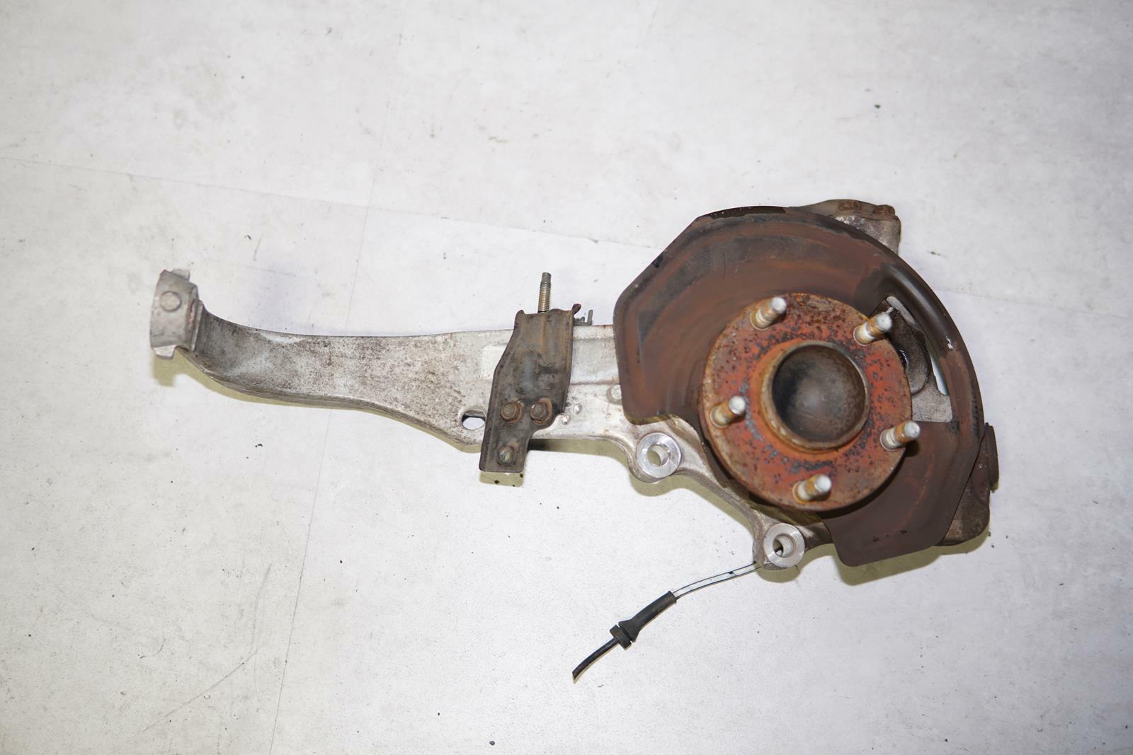 JDM Infiniti G35 / 350z Front Left Wheel Hub Bearing Spindle Brembo 2003-2009