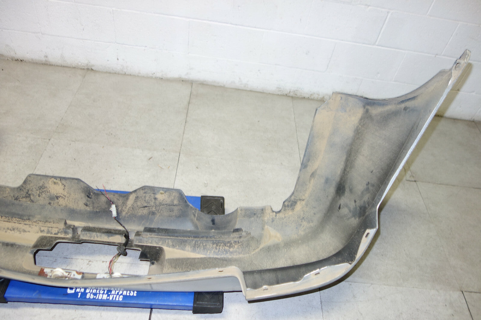 JDM 1998-2001 Spec Acura Integra Type R DB8 OEM 4-DR Rear Bumper Cover 1994-2001