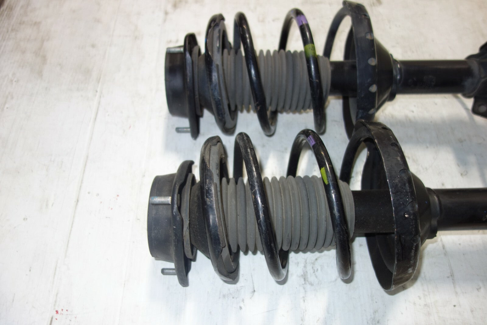 JDM Subaru Impreza WRX OEM Front Shocks Pair Genuine V9 Hawkeye 2006 2007
