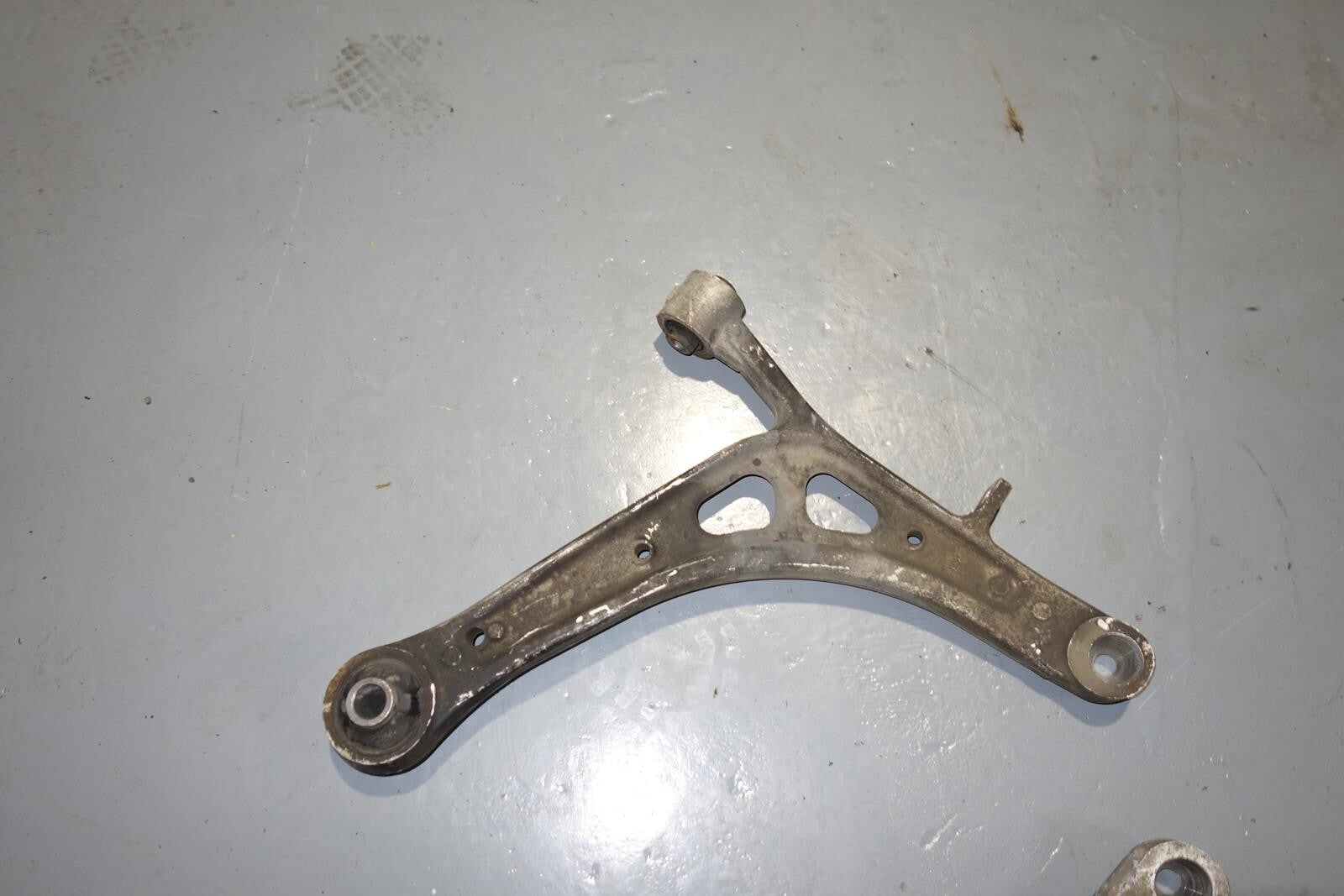 JDM SUBARU LEGACY OUTBACK OEM SPEC-B ALUMINUM FRONT LOWER CONTROL ARM 2005-2009