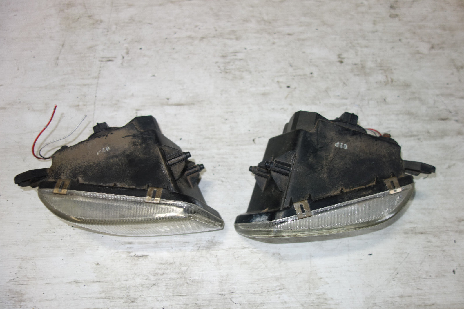 JDM Toyota Celica ST202 Front Fog Lights Fog Lamps 1994-1999 Used OEM Left Right