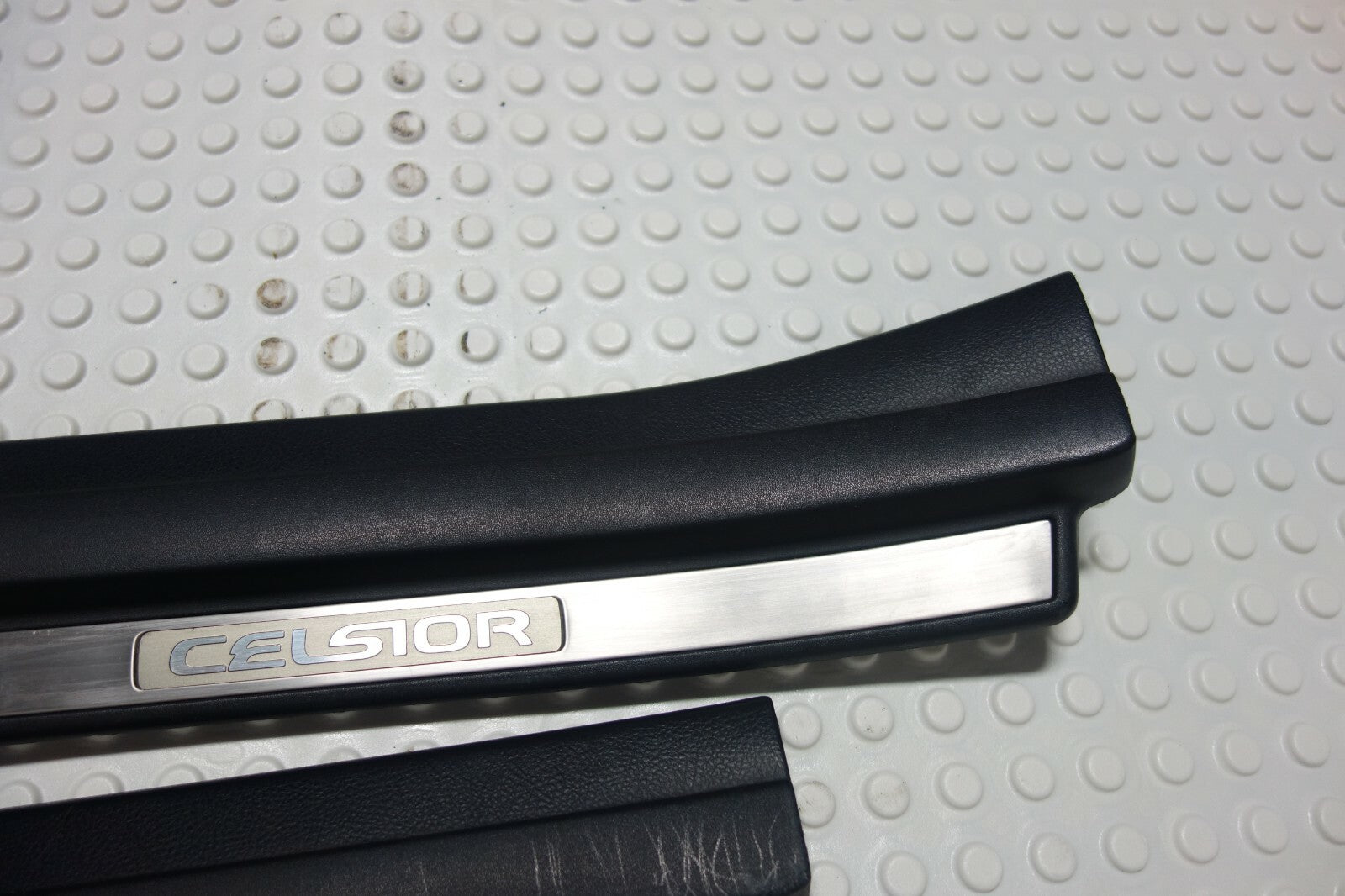 Lexus LS430 / Celsior OEM Door Sill Plates Set Genuine UCF31 2001-2006