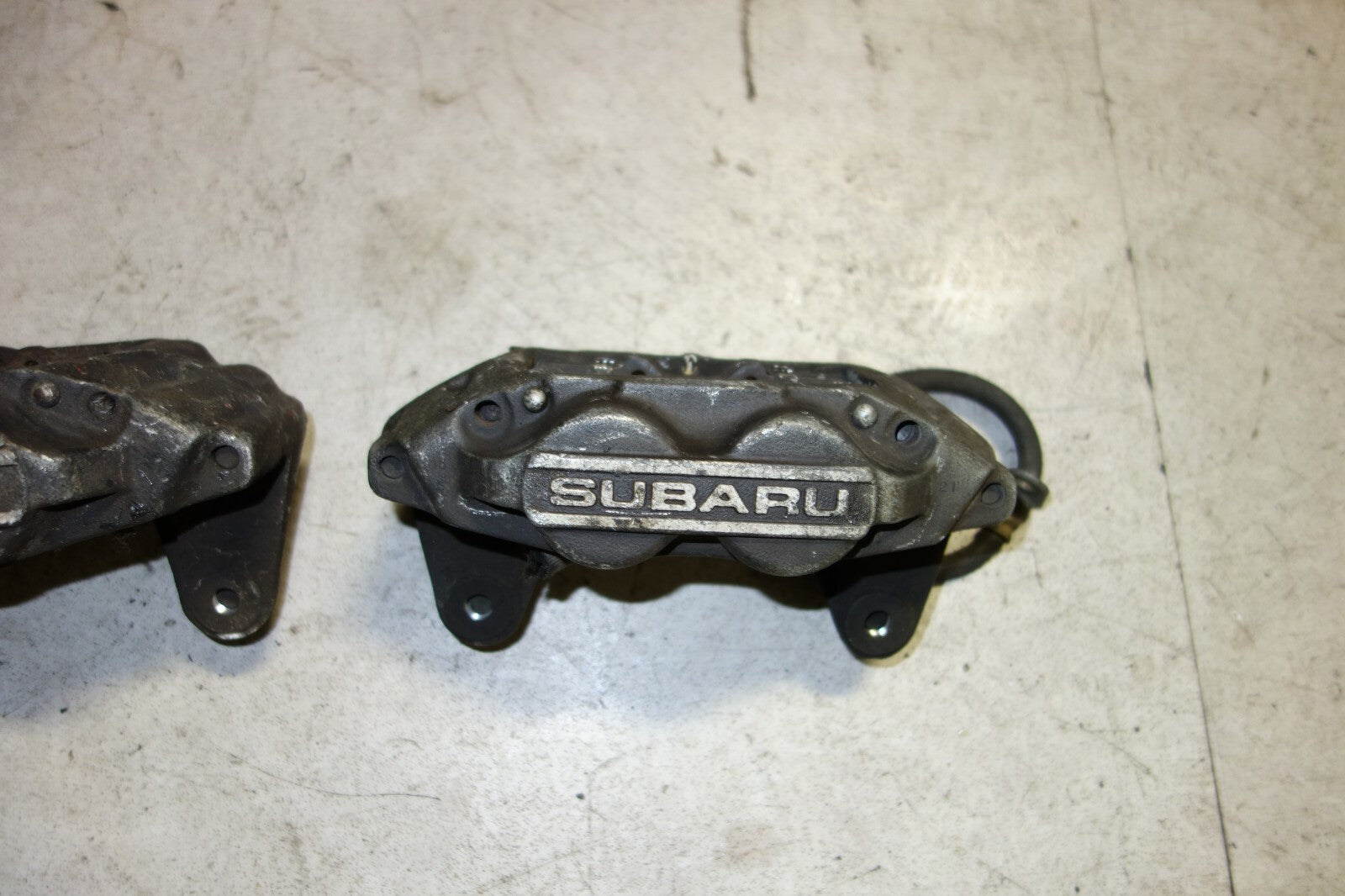 JDM Subaru Forester Legacy 4 Piston Front Brake Calipers Pair Upgrade 4 Pots