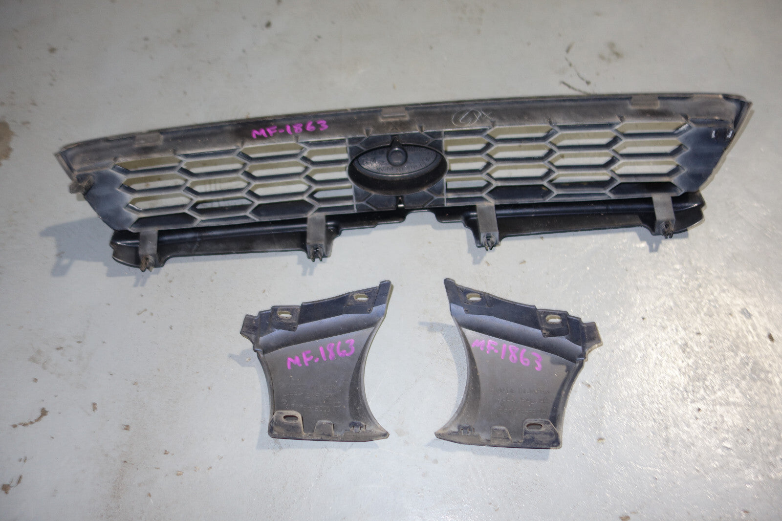 JDM Subaru Impreza WRX STi V7 Grille Outback Sport Front Grille TS RS 2002-2003