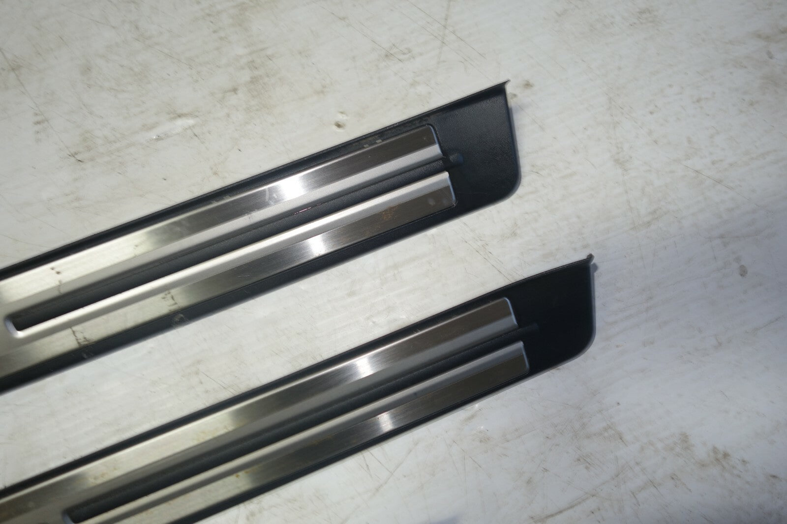 JDM 2005-2008 ACURA RL HONDA LEGEND OEM DOOR SILLS TRIM SCUFF PLATES SIDE STEPS