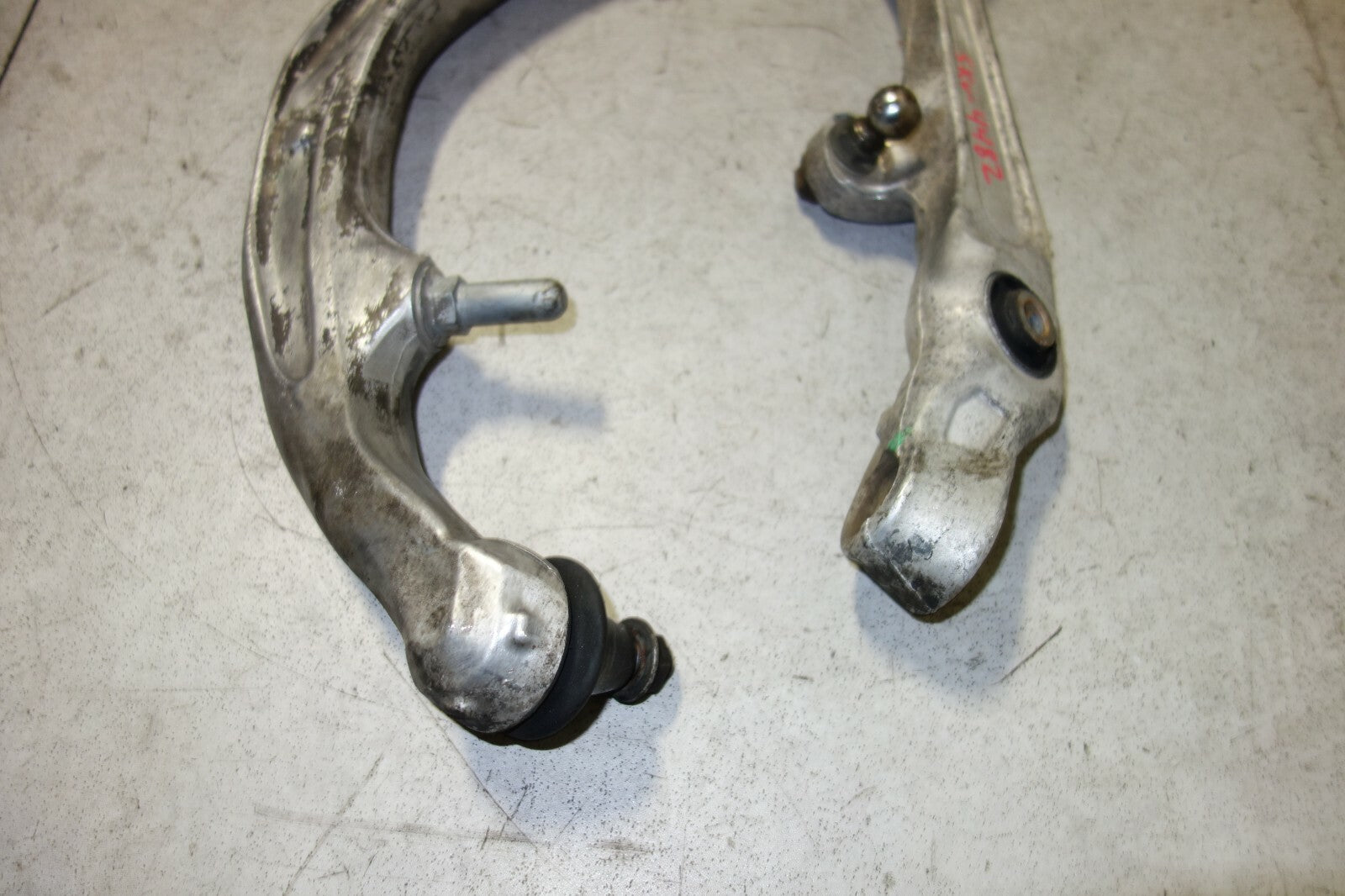JDM Nissan 350z / G35 OEM Front Lower Control Arm Pair Rearward Forward LH 03-09