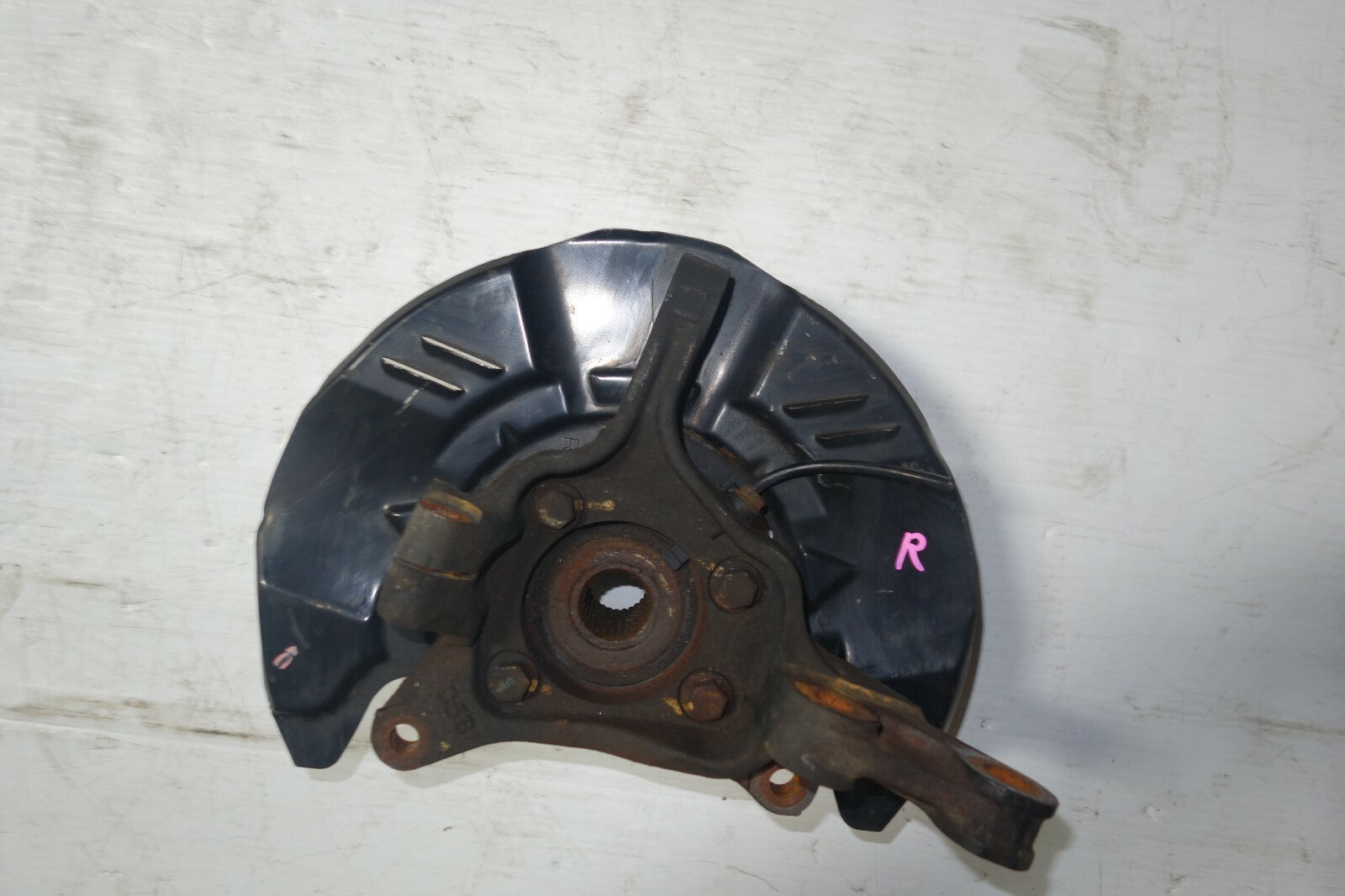 JDM 2013-2014 SUBARU XV GROSSTREK OEM FRONT RIGHT SPINDLE HUB KNUCKLE BEARING
