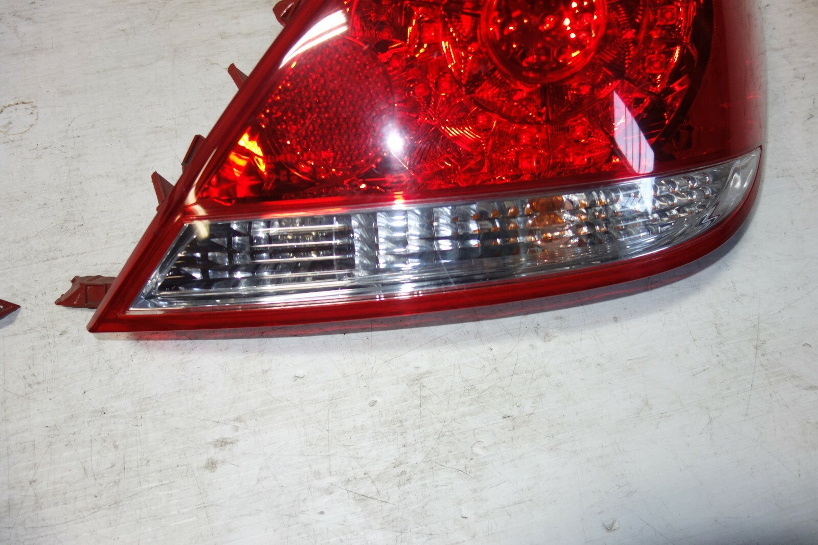 JDM ACURA RL KB1 OEM GENUINE TAIL LIGHTS PAIR TAILLIGHTS LEFT & RIGHT 2005-2008