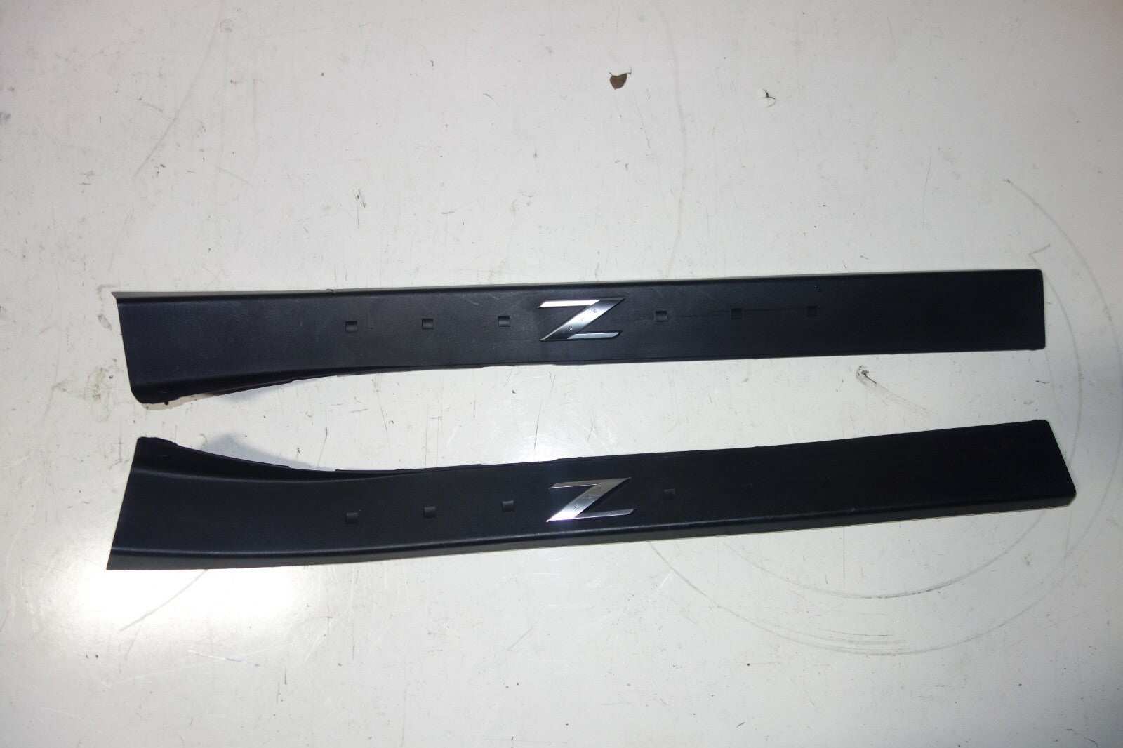 JDM Nissan 350z Z33 OEM Door Sills Side Steps Trim Panel 2003 2004 2005