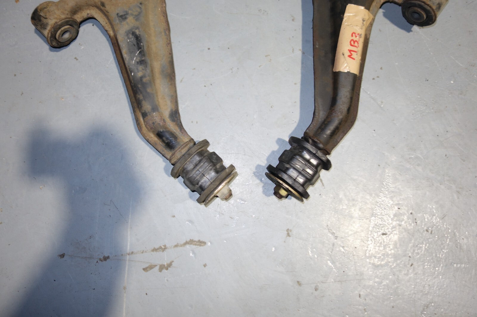 JDM 1996-2000 HONDA DOMANI OEM GENUINE FRONT LOWER CONTROL ARM MB3 MB4 PAIR