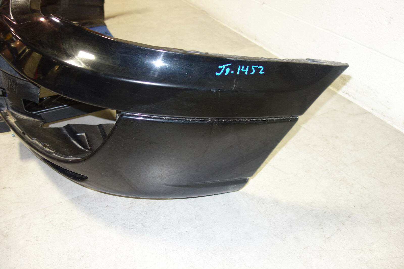 JDM Subaru Impreza WRX Outback Sport Wagon Front Bumper Fogs Hole 2004-2005 V8