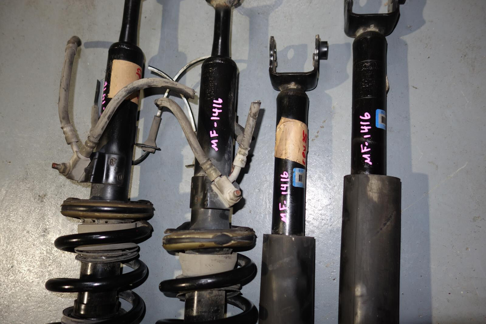 JDM Nissan 350z Z33 G35 Coupe Front Rear Shocks Coil Springs Struts 2003-2009
