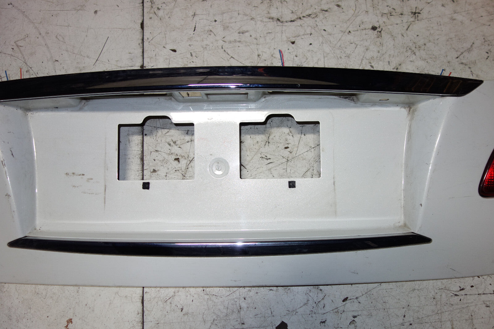 JDM NISSAN FUGA KY51 Infiniti M37 M56 Trunk Lid Trunk Lid Inner Trunk Lights