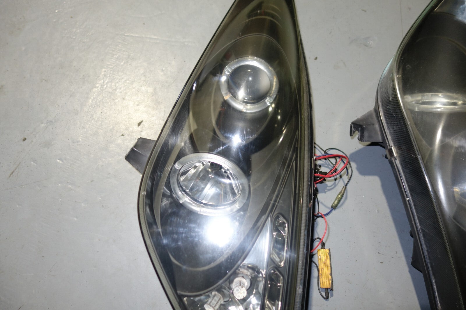 JDM 2000-2005 TOYOTA CELICA HEAD LIGHTS LEFT & RIGHT HEAD LAMPS 2000-2005