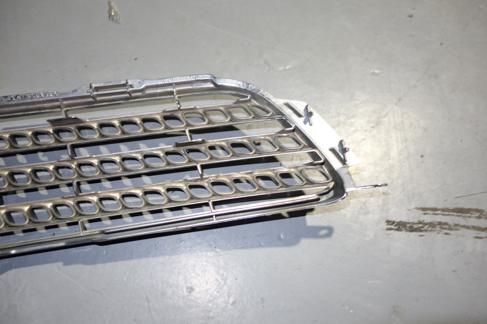 JDM Toyota Altezza Grille Lexus IS300 Grille OEM Japan 2001-2002-2003-2004-2005