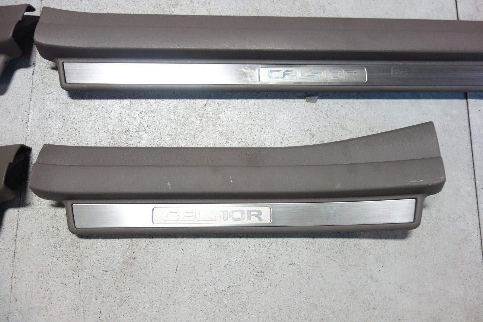 JDM Lexus LS430 Toyota Celsior Door Sills Scuff Plates 2001-2006 UCF30 UCF31