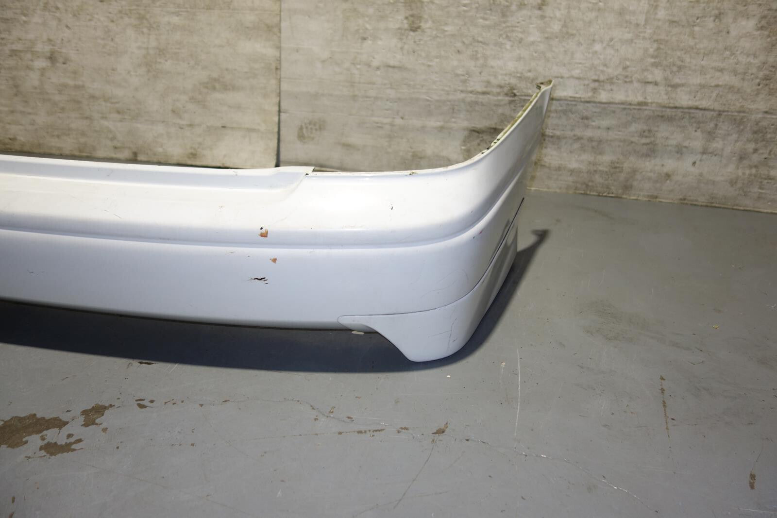 JDM Subaru Legacy BE5 Rear Bumper Cover & Spats Valances OEM 2000-2004 Sedan