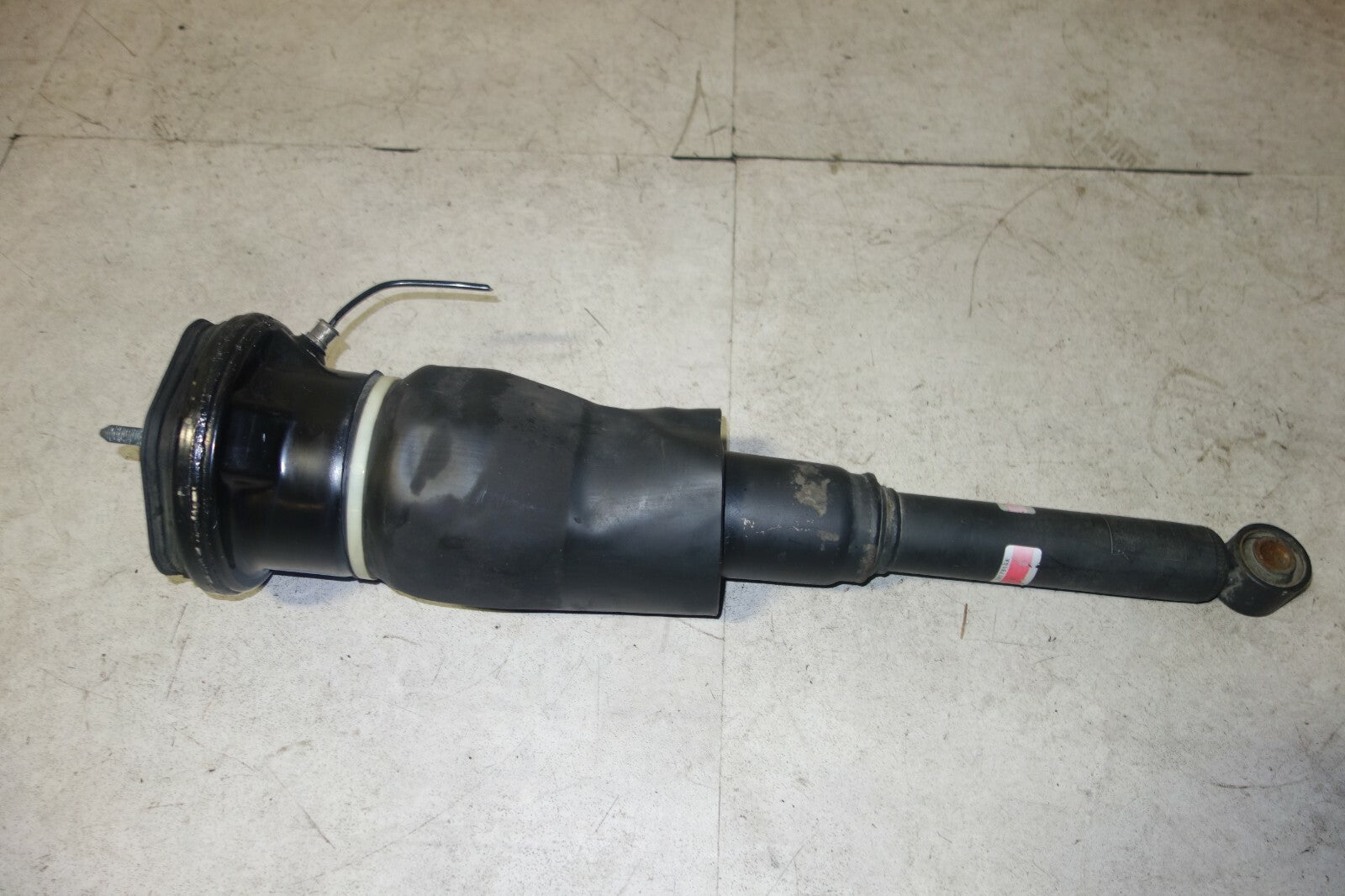 JDM Lexus LS430 Rear Left Air Shock Struts Suspension Genuine 2001 2002 2003