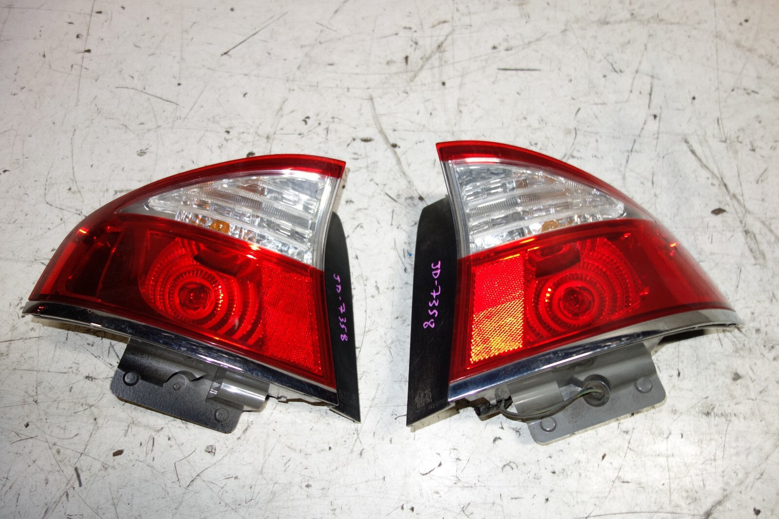 JDM SUBARU LEGACY BL5 OEM USED TAIL LIGHTS LAMPS 4 DOOR SEDAN 2005-2009