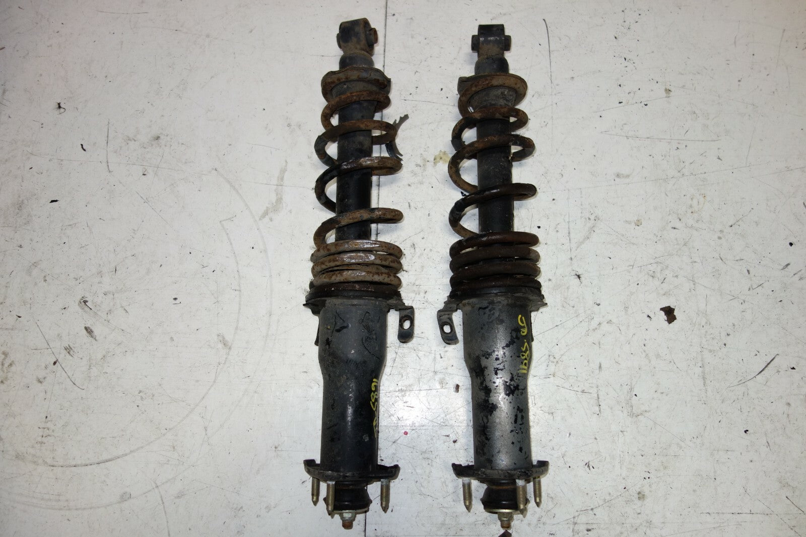JDM Lexus is300 Altezza Rear Shocks Struts Springs 2001-2005 SXE10 OEM