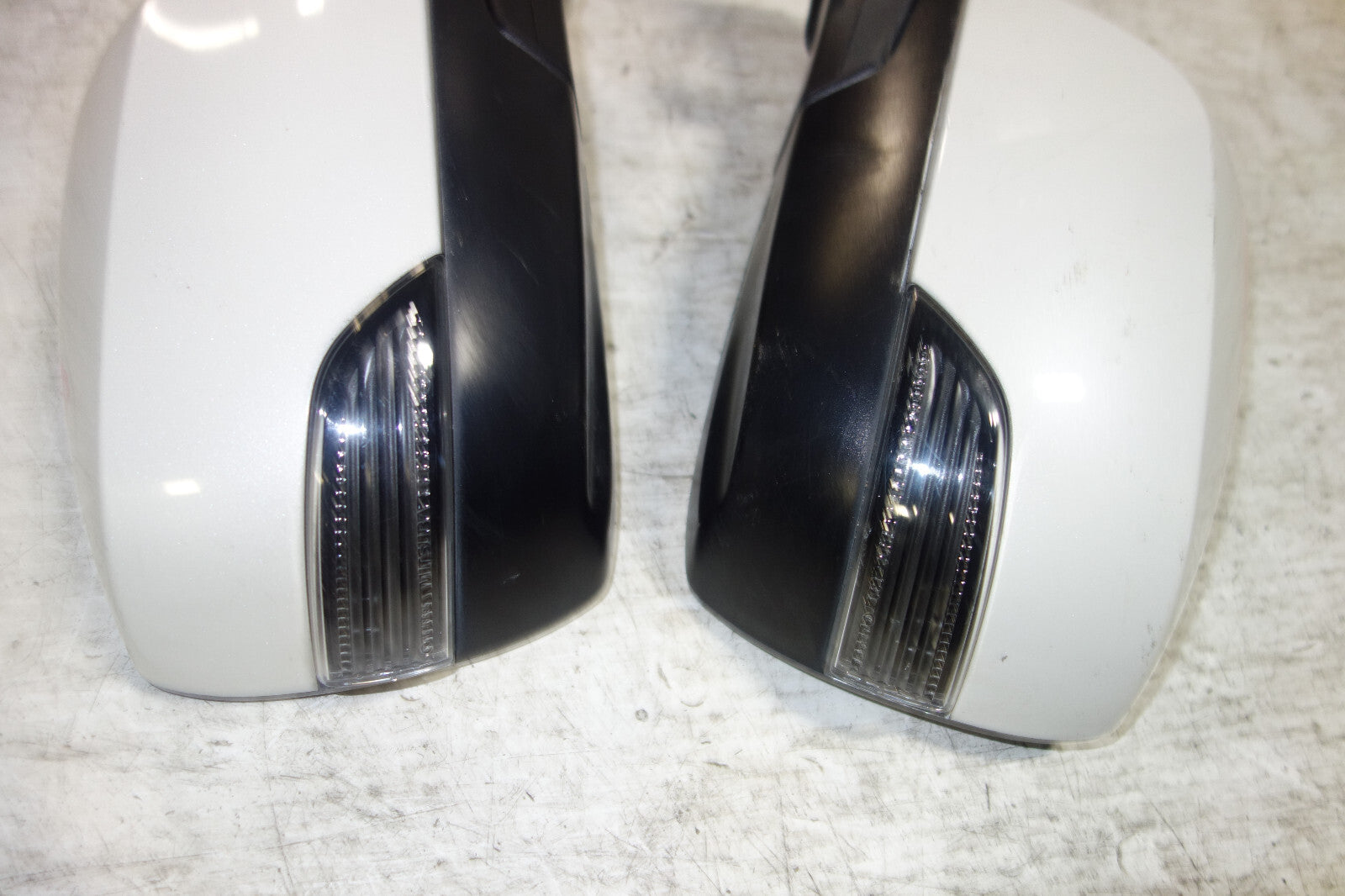 JDM 2010-2014 Subaru Legacy BR BM Power Folding Mirrors + Signal Lights OEM
