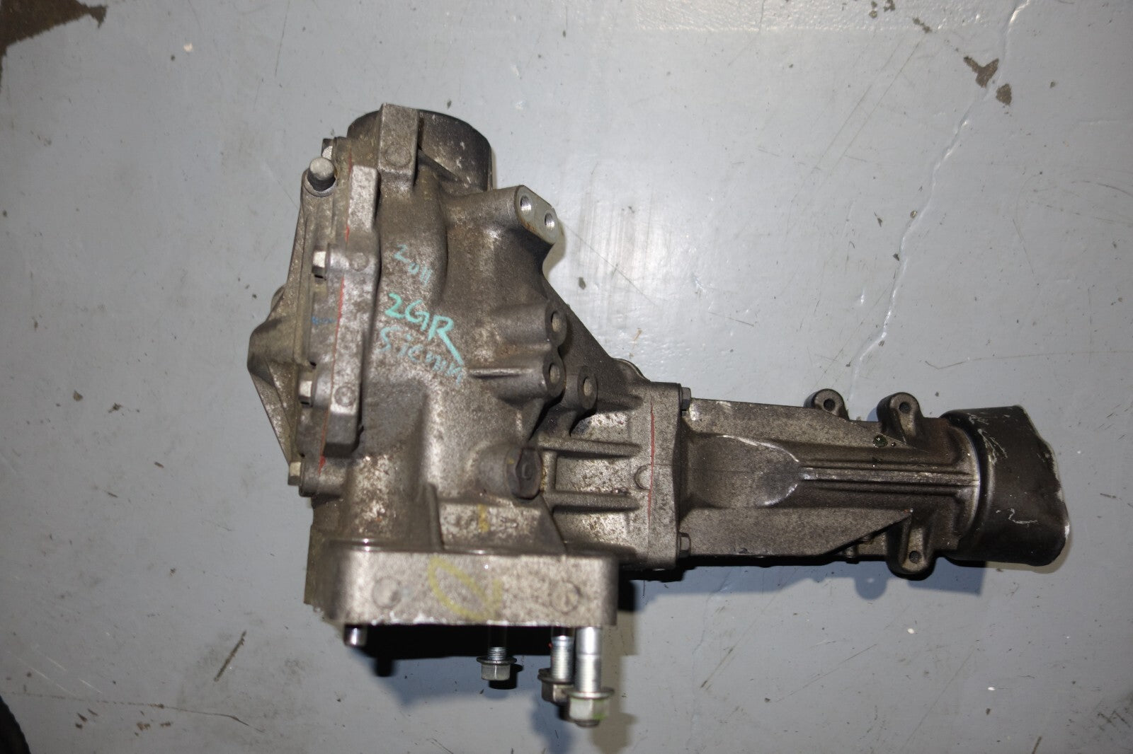 JDM 2011-2019 TOYOTA SIENNA TRANSFER CASE DIFFERENTIAL 2GR 3.5L LOW MILEAGE
