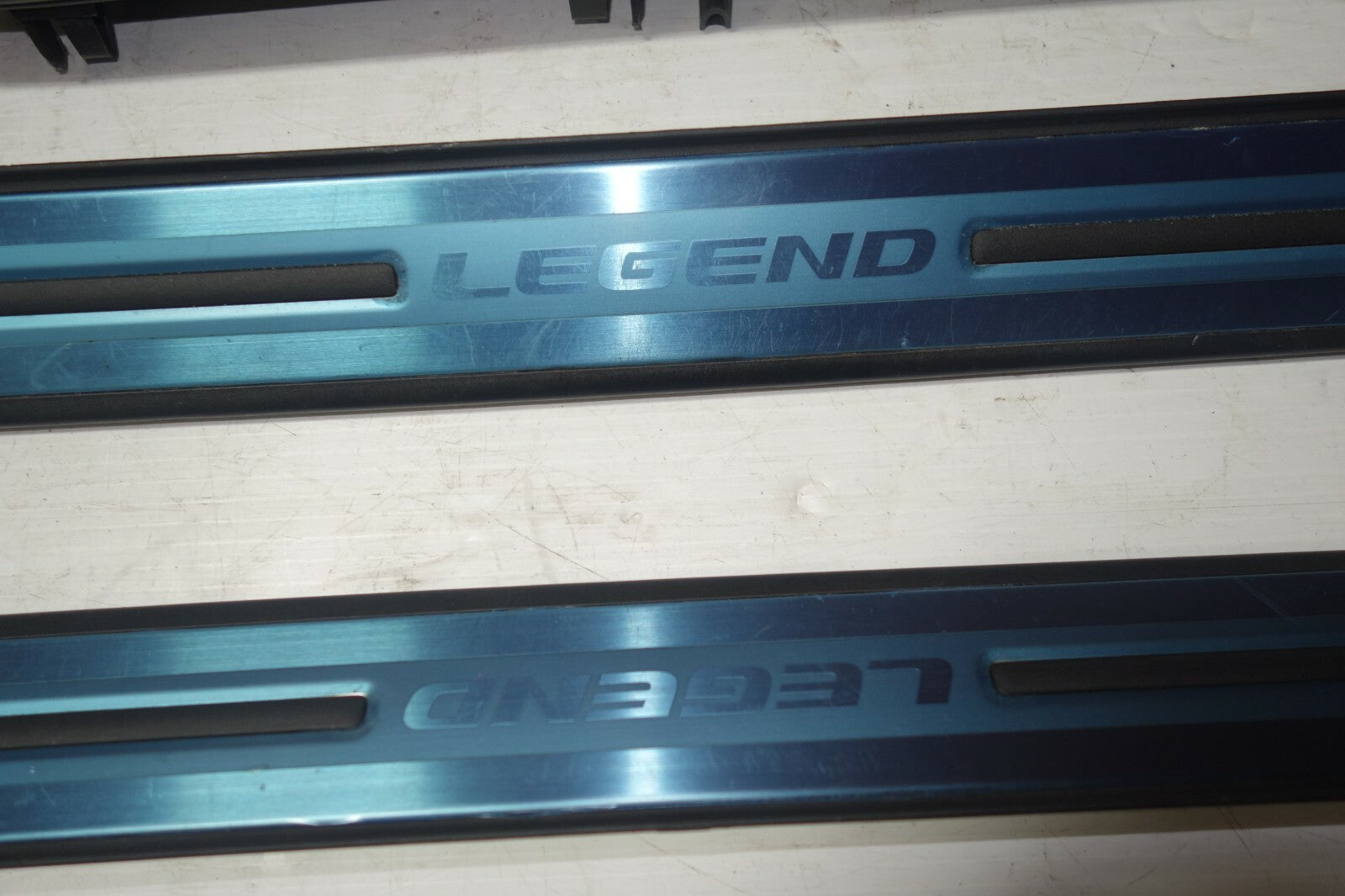 JDM 2005-2008 GENUINE ACURA RL OEM DOOR SILLS TRIM SCUFF PLATES SIDE STEPS