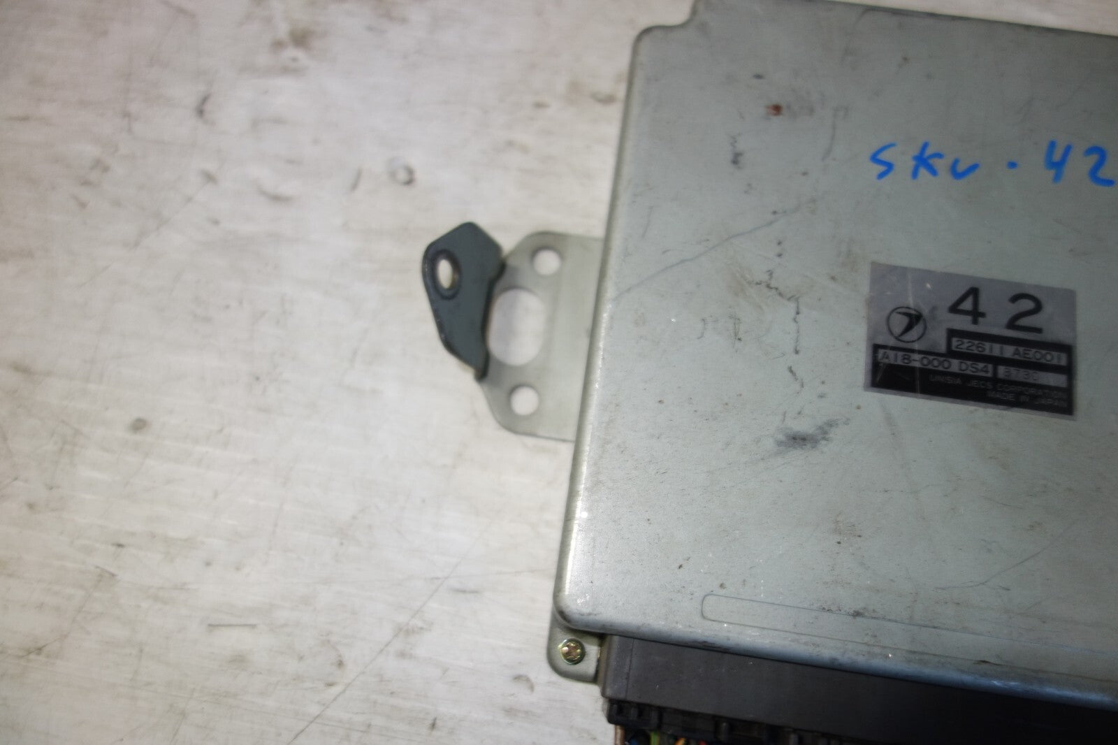 JDM Subaru BH9-22611-AE001 ECU EJ254 AVCS Engine A/T ECM