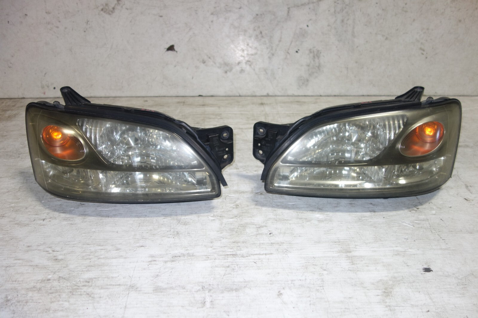 JDM Subaru Legacy Headlights BH5/BE5 HID Left & Right 2000-2004