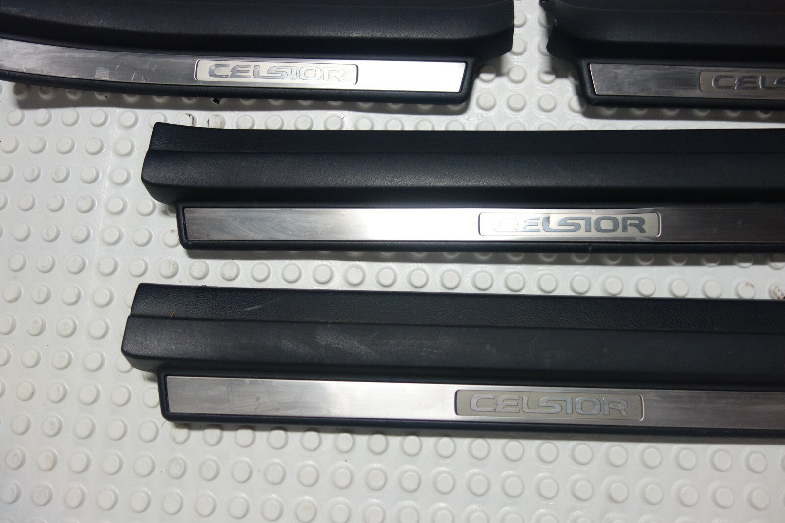 Lexus LS430 / Celsior OEM Door Sill Plates Set Genuine UCF31 2001-2006